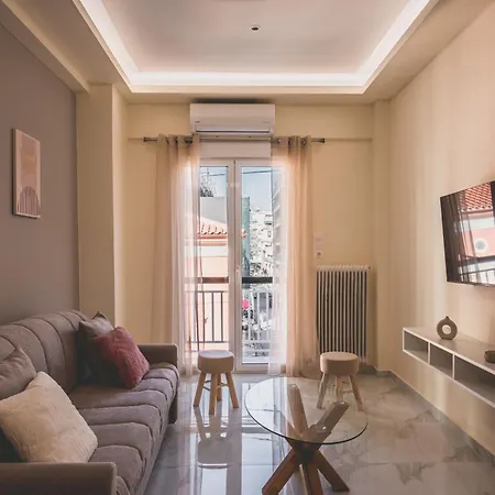 Luxury Flat In Historical Athens-livingstone Opal * Athènes